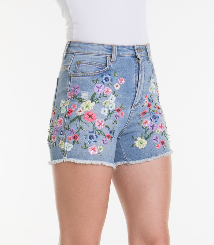Custom Affixed Cloth Embroidery Denim Short