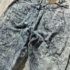 Acid Wash Indigo Dye Blue Jeans