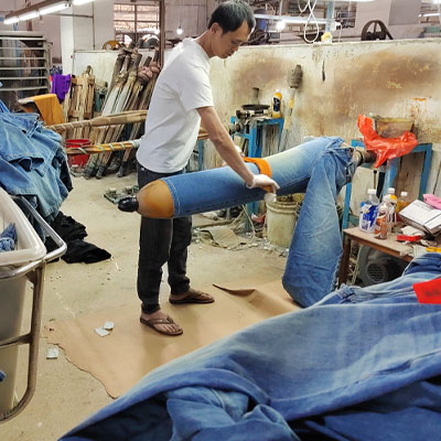Custom Denim Spray Clothing Craft Service