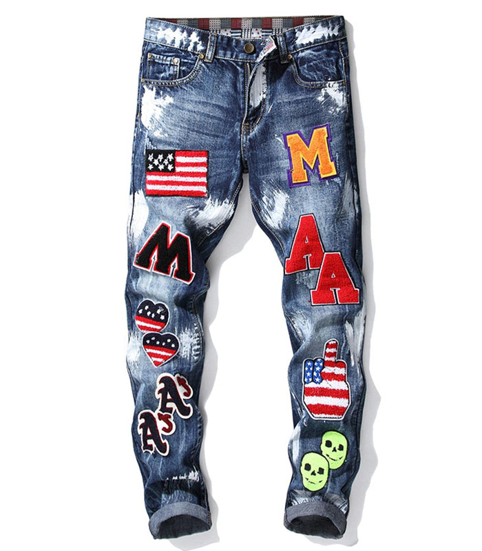 Small badge denim jeans