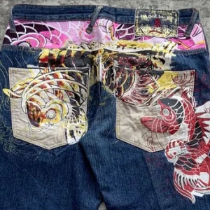 Garment silk screen printing factory