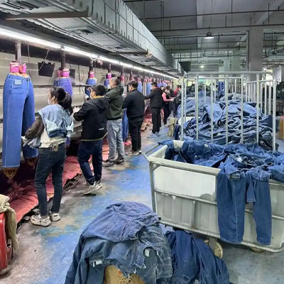 Custom Denim Spray Clothing Craft Service