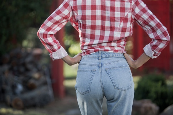 Gym Rat Jeans:Moisture-Wicking Fabric with Ventilation Panels