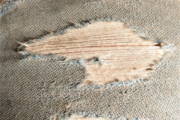 How to Choose the Right Level of Distressing for Your Denim Shorts