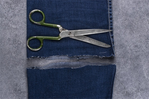 Advanced Denim Tearing And Washing Techniques For Stylish Looks-3
