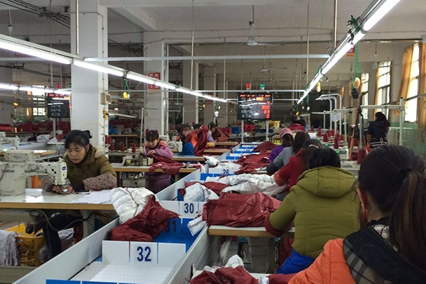 Reliable Denim Apparel Suppliers Offering Custom Clothing Solutions-2