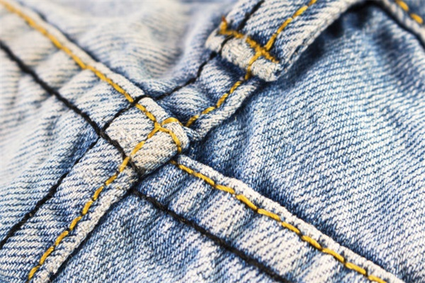 Moisture-Wicking Performance Denim:Ideal for Travel & Outdoor Adventures