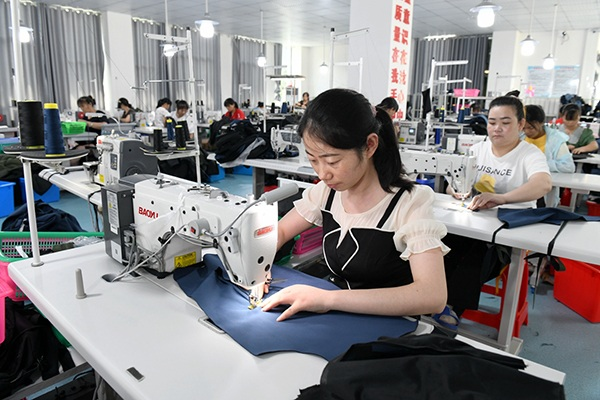 High Volume Jeans Factory with Ethical and Fair Wage Practices
