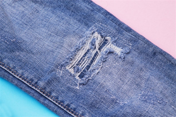 Premium Denim Ripping And Wearing Services For Design Collections