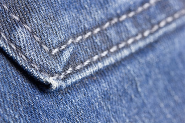 Inclusive Fit Custom Jeans:Adaptive Designs for Mobility & Style