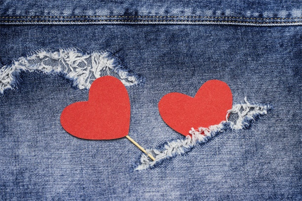 How to Achieve a Grunge Look with Patched and Ripped Denim-2