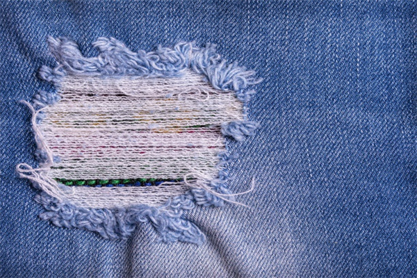 Premium Denim Destroying And Ripping Services For Designers