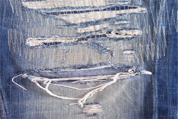The Rise of Destroyed Denim in High Fashion Runways-2