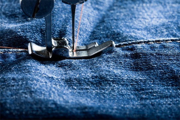 Wedding Custom Jeans:Elegant Embroidered Denim for Boho Brides & Grooms-3