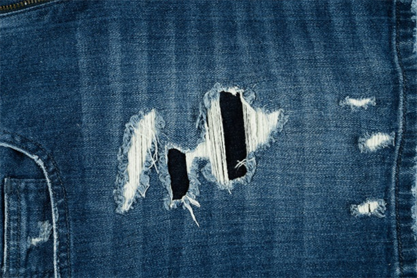 Innovative Denim Garment Abrasion And Wearing Methods For Brands
