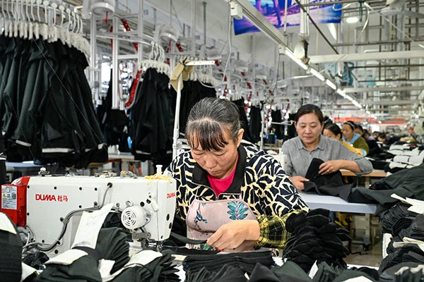 Eco Friendly Denim Clothing Manufacturer with Biodegradable Packaging-2