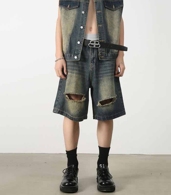 Loose fit denim shorts