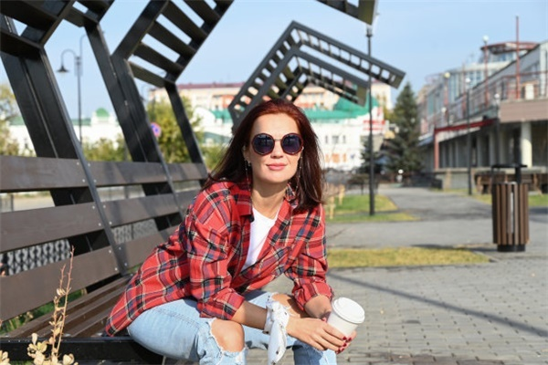 Jeans with Hat: Complete Your Look-2