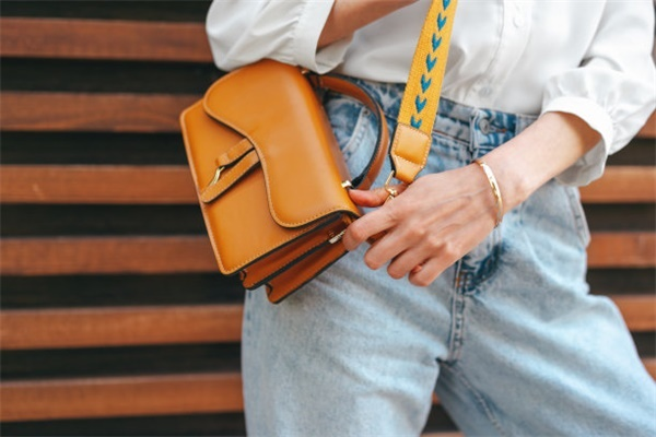 Custom Denim for Medical Conditions: Comfort, Style, and Accessibility