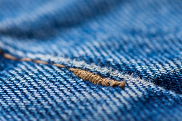 Running-Friendly Denim:Lightweight & Chafe-Resistant for All-Day Wear-3
