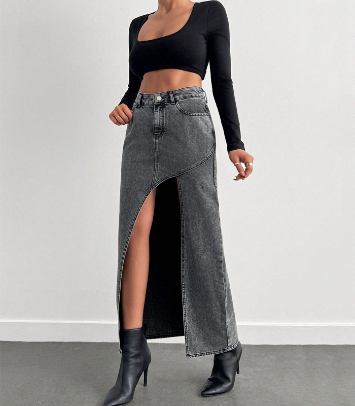 High-Slit Denim Skirt 