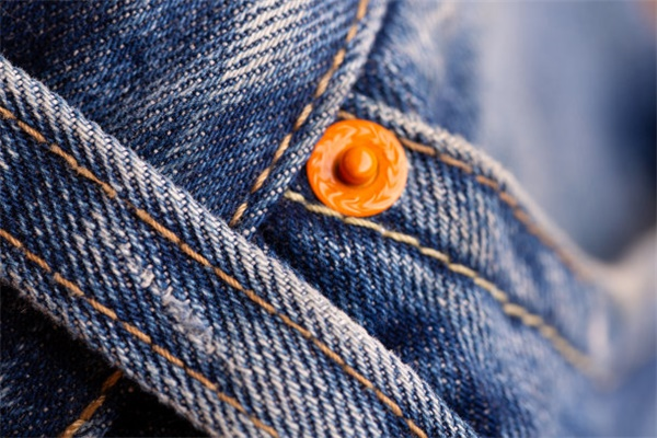 Pilot's Travel Jeans:RFID-Blocking Pockets & Wrinkle-Resistant Fabric