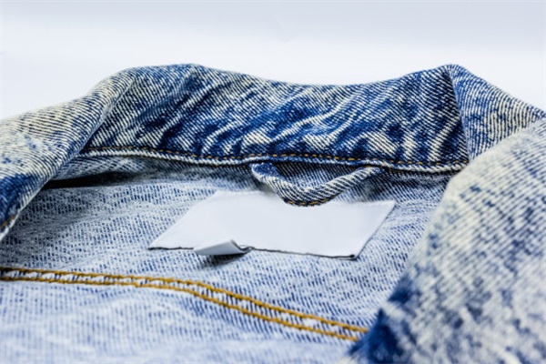 Eco-Friendly Custom Jeans:Organic Cotton & Low-Impact Dye Options-2