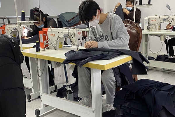 Trendsetting Denim Clothing Manufacturer for Youth and Adults-3