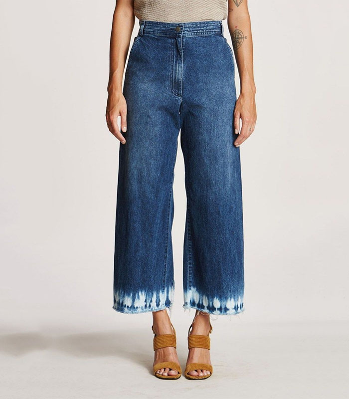 Women's Straight-leg Jeans with Hem Tucking Floral Embroidery