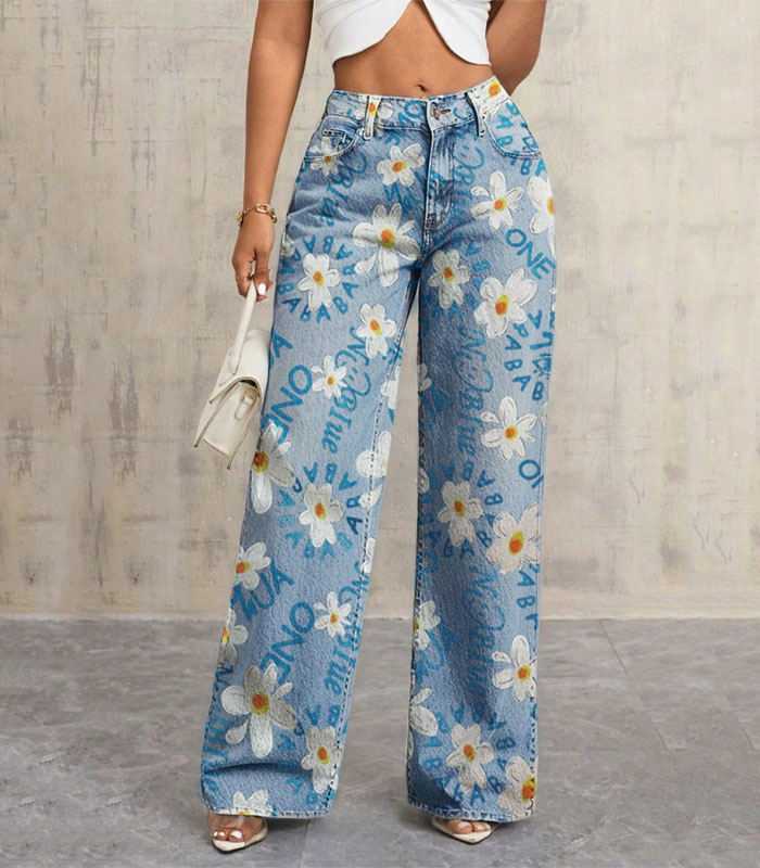 Women Floral & Letter Print Straight Leg Jeans