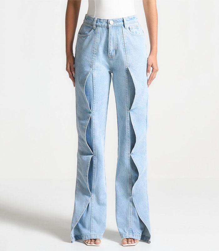 Wave Detail Boyfriend Jeans - Light Blue