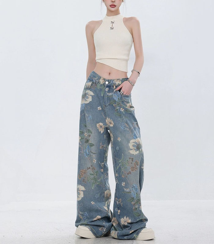 Women’s Floral Print All-Over Design Vintage Wash Straight-Leg Jeans