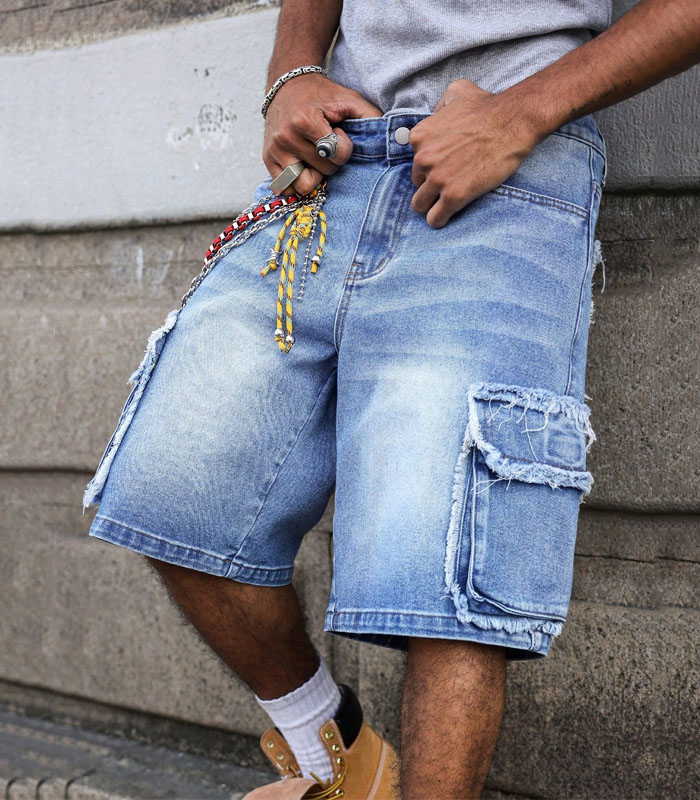 Men's Casual Frayed Hem Denim Shorts Medium Wash With Zippered Pockets